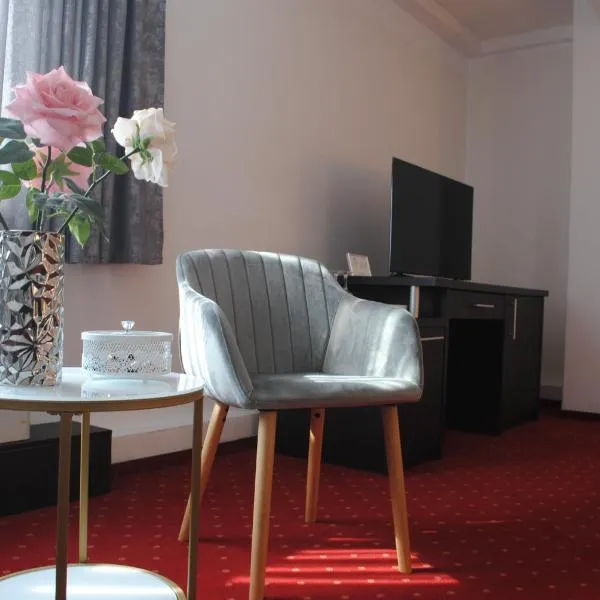 Hotel Corona, hotel in Drobeta-Turnu Severin
