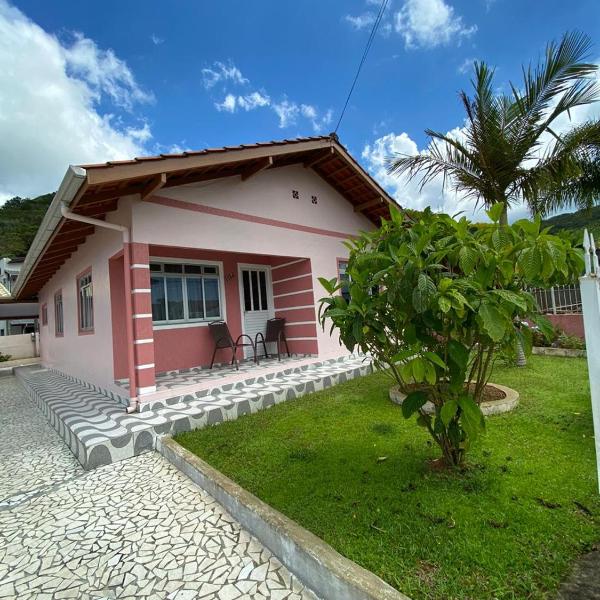 Casa Veraneio em Zimbros - Bombinhas