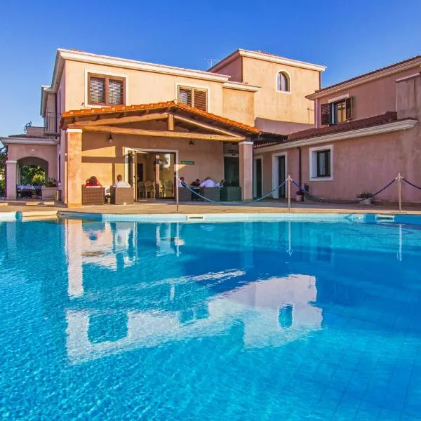 Hotel La Perla, hotel Àrbataxban
