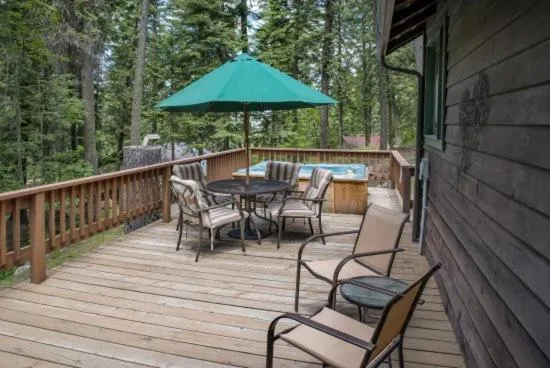 Pine Cone Cottage, hotel v destinaci Joseph