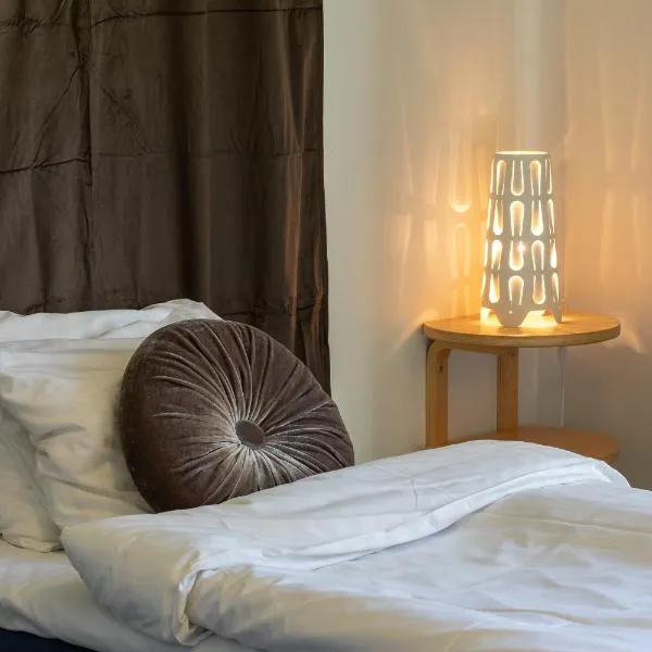 Systemairhallen Bed&Breakfast, hotel v destinaci Skinnskatteberg