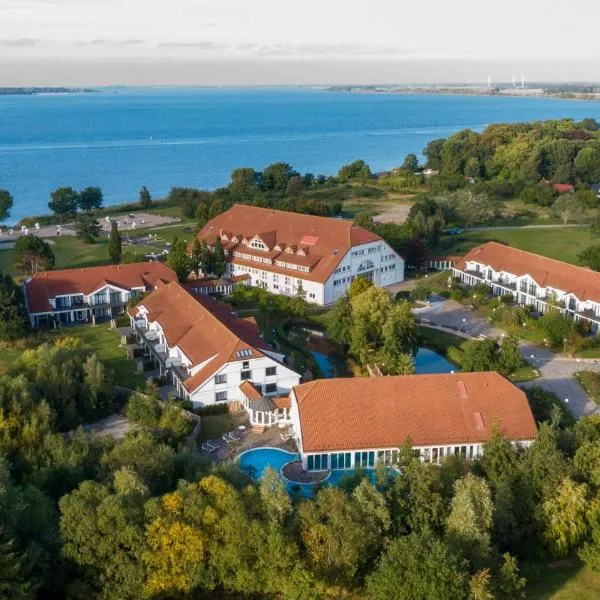 Aedenlife Hotel & Resort Rügen, hotel in Tribkevitz