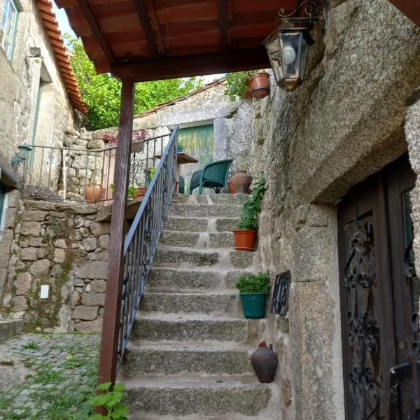 Casa da Ti Maria Pereira, hotel en Penha Garcia