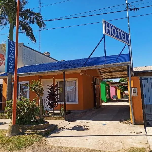 Mis Casitas, hotel v destinaci Chajarí
