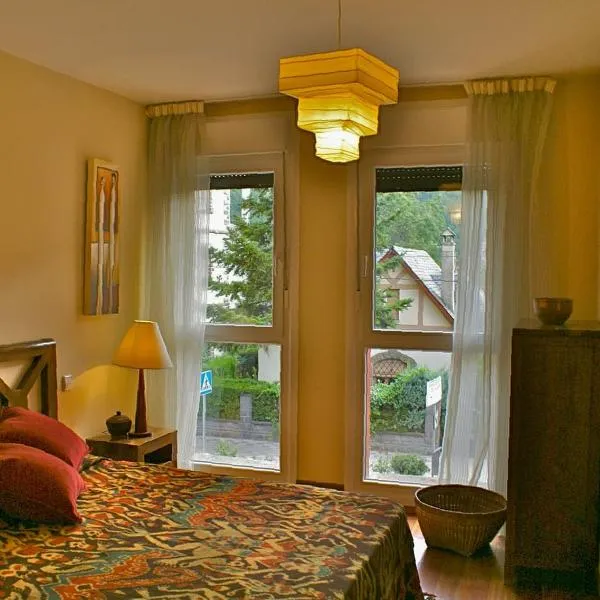 Apartamento Lola2 Boltaña, hotel a Boltaña