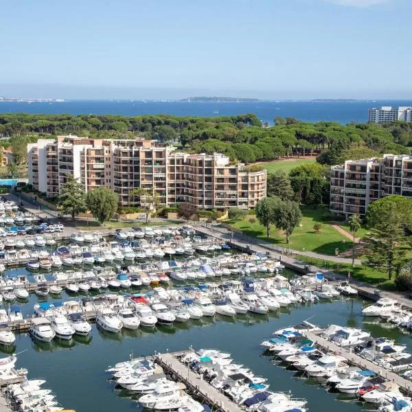 Cannes Marina suite vue mer、マンドリュー・ラ・ナプールのホテル