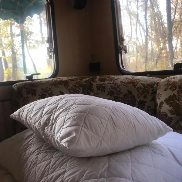 Tisza beach Wild Camping 2, khách sạn ở Szeged