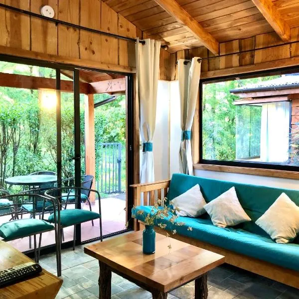 Cabañas Peumayén Neltume, hotel di Neltume