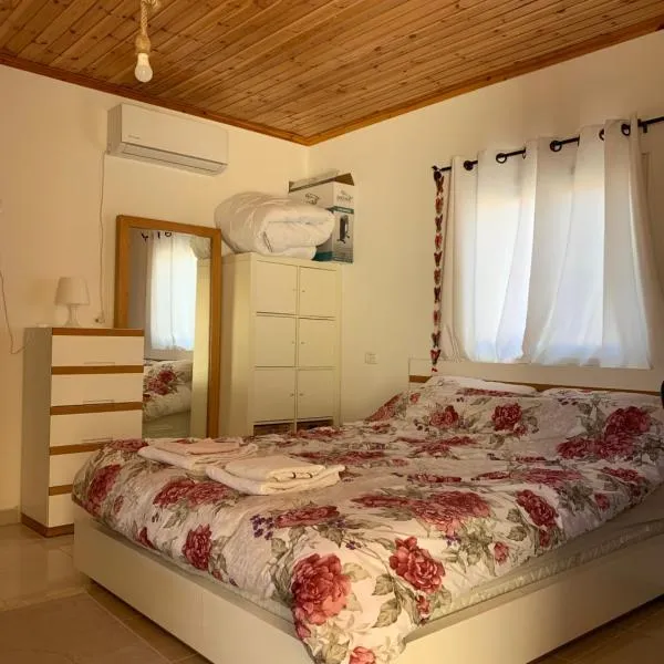 Khan Alsira - חאן אלסרה, hotel v destinaci Alsira