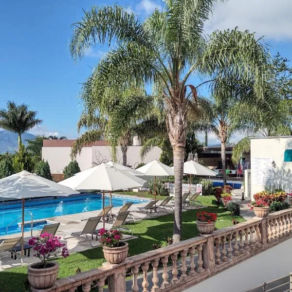 Hotel del Pescador, hotel v destinaci Ajijic