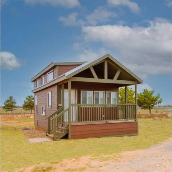 077 Tiny Home nr Grand Canyon South Rim Sleeps 8, hótel í Valle