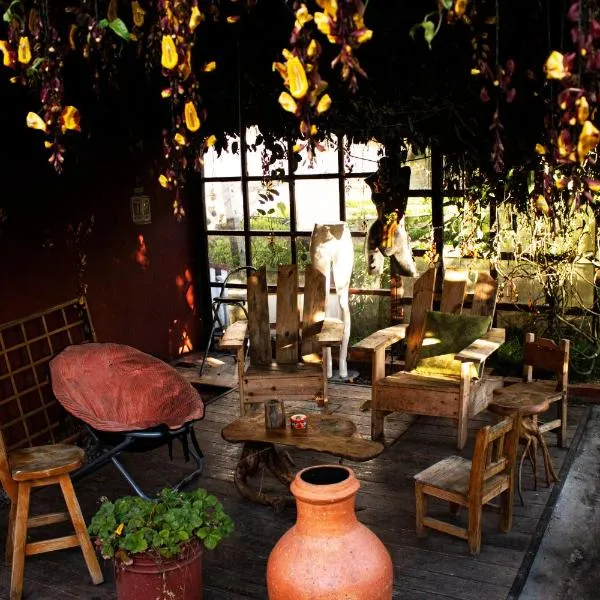 El Refugio de la Pola ¡La revolución tiene vida!, hotel Suescában