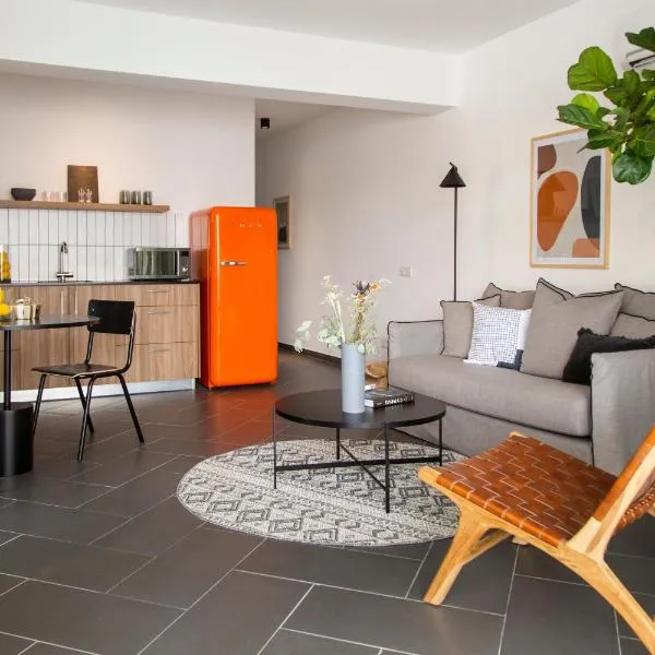 LIV URBAN Suites, hotel v destinaci Larnaka