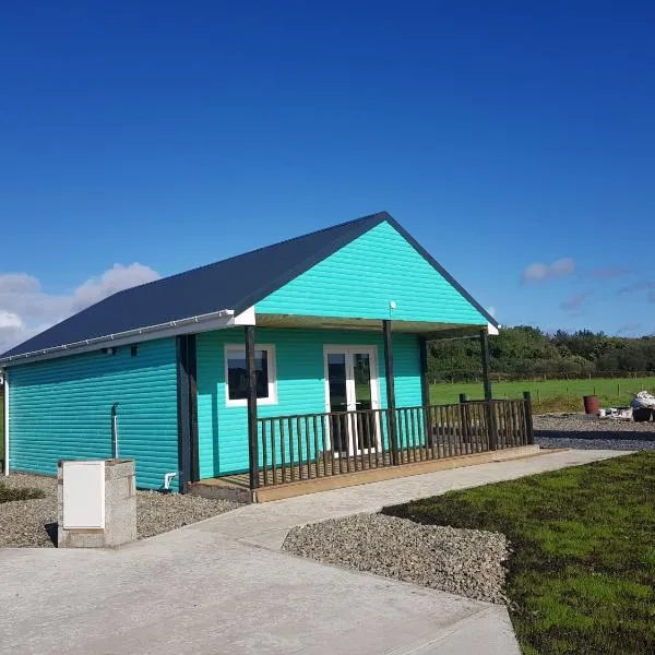 Crag Na Cor Log Cabin, hotel in Culdaff