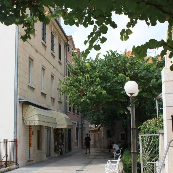 Old Town Apartment, ξενοδοχείο σε Trnbusi