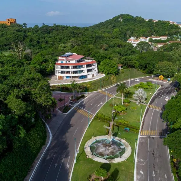 LA LOMA SUITES, hotel in Ixtapa