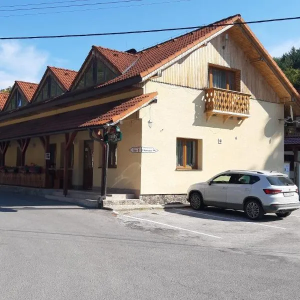 Penzión pri studničke Omastiná, hotel v destinaci Omastiná