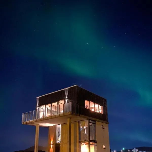 Converted Water Tower, hotel en Grindavík