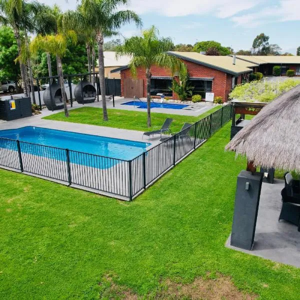 Federation Motel Resort - Corowa、コラワのホテル