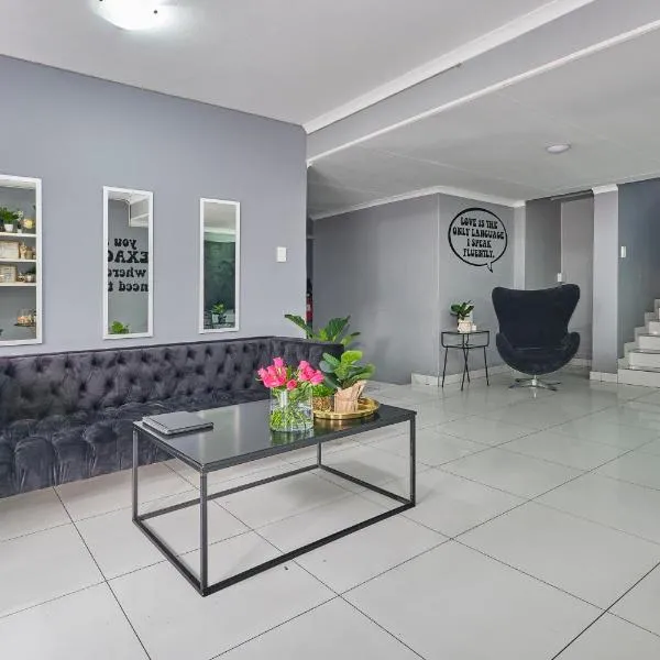 Inn & Out Sandton, hotel a Johannesburg