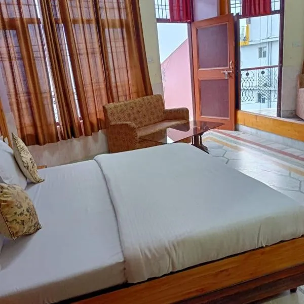 HOTEL HIMALYAN PARADISE, ξενοδοχείο σε McLeod Ganj