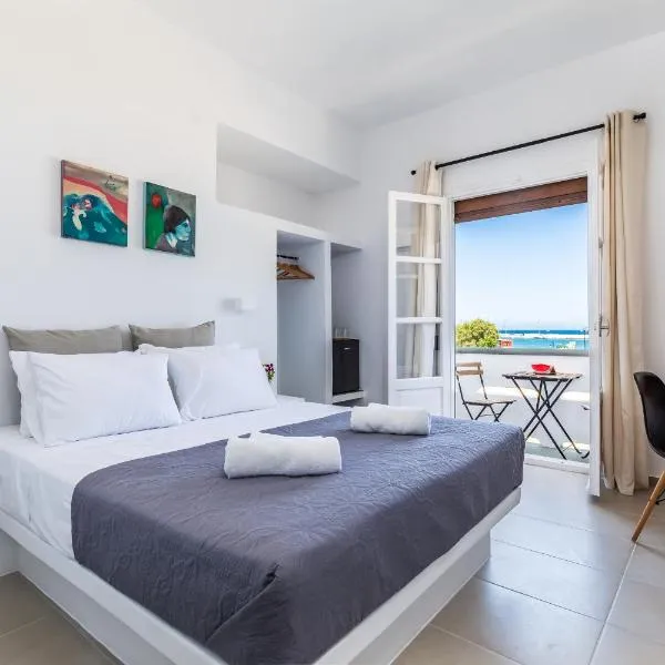 Uncle John's Guesthouse, hotel in Skopelos Town