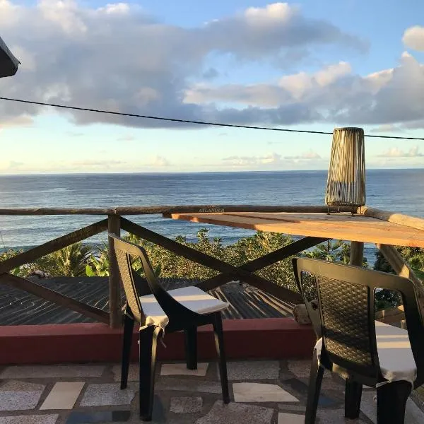 One bedroom house with sea view and enclosed garden at Sao Jorge, hotel em São Jorge