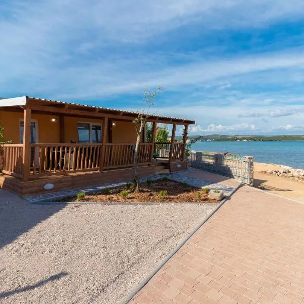 Mobile home Sea Shell, hotel v destinaci Pašman