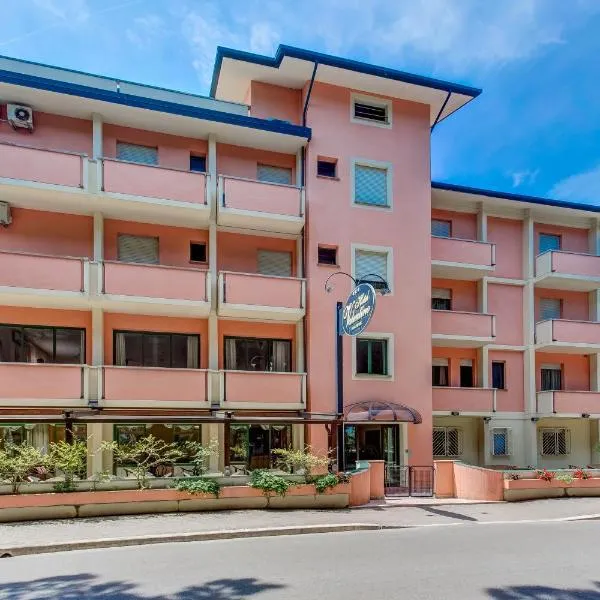 Hotel Valentino, hotel Pinarellában