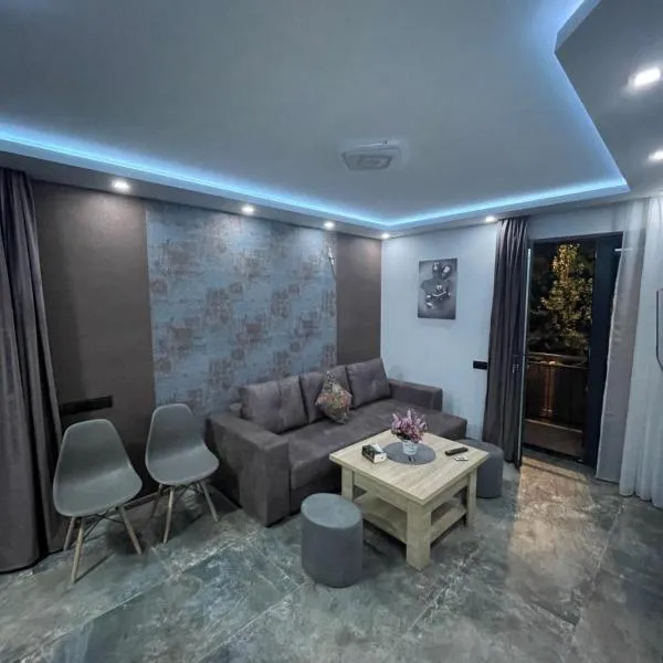 Designed Apartment with French Balcony SELF CHECK IN, hotel in Yerevan