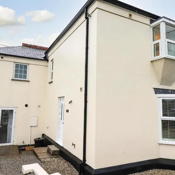 1 Old Talbot Cottages, hotel in Lostwithiel