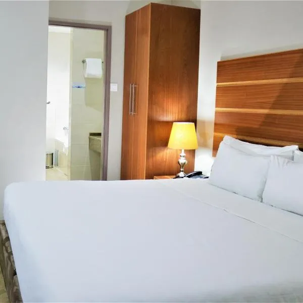 Woodlane Hotel, hotel di Gaborone