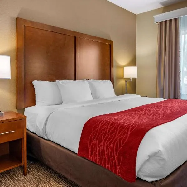 Comfort Inn La Porte، فندق في LaPorte