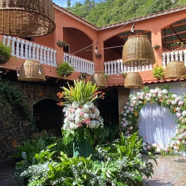 La Serrania B&B, hotel a Boquete