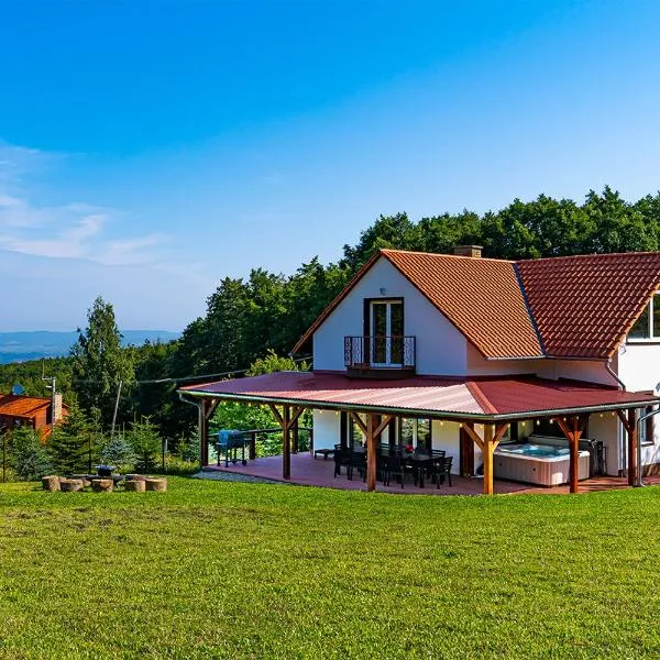 Villa Szalamandra - a Tisztás, ξενοδοχείο σε Matraalmas