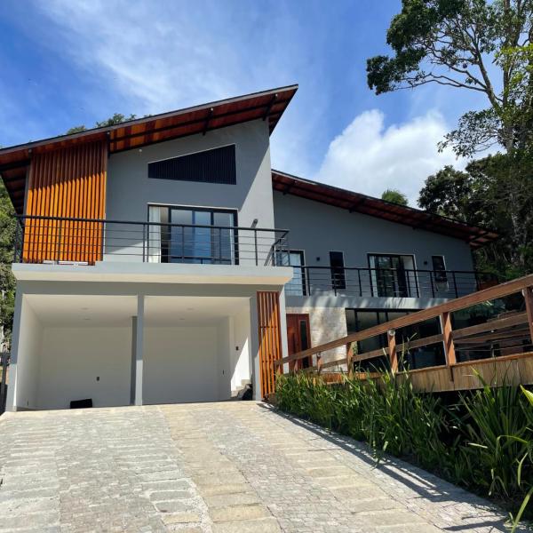 Casa Avenca- sítio moderno de praia