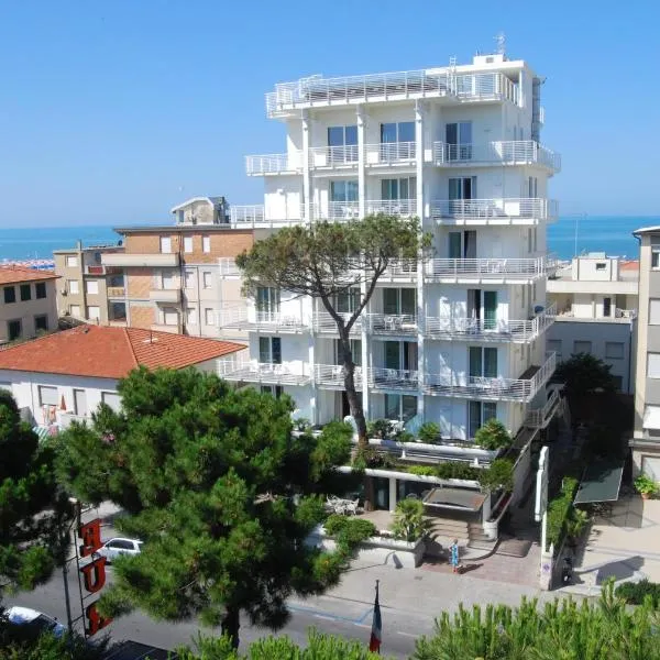 Hotel Bracciotti, hotell i Lido di Camaiore