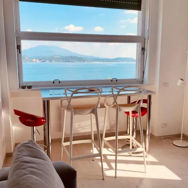 La mia casa sul lago con vista mozzafiato, hotell i Belgirate