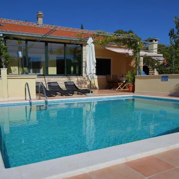 Holiday house Lovre, hotelli kohteessa Prapatnica