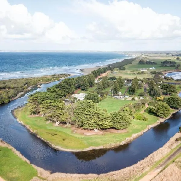 Narrawong Island Holiday Park, hótel í Heywood