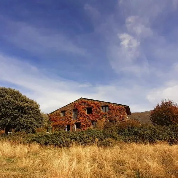 EL CUENTO DE LA ENCINA. Un espacio para sentir, hôtel à Almiruete