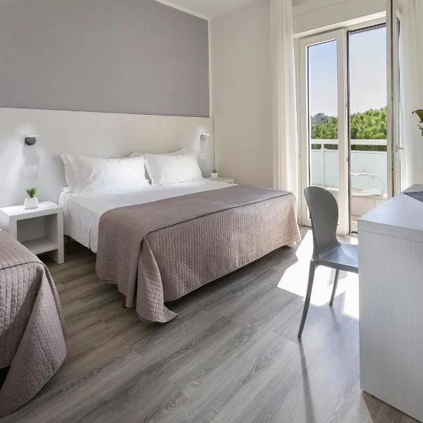 HOTEL ZANARINI in CENTRO a Riccione, hotel sa Riccione