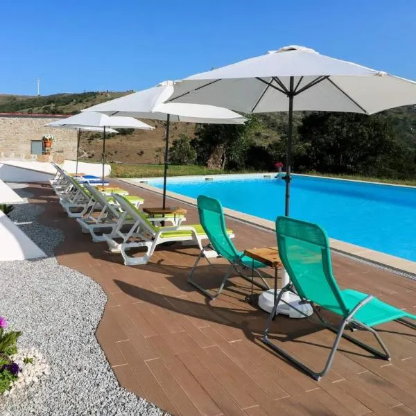 Alqueiturismo - Casas de Campo, hotel in Guarda