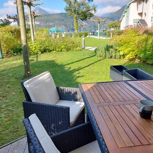 Charmant studio en rez de jardin au bord du lac d’Annecy, hotel v destinácii Duingt
