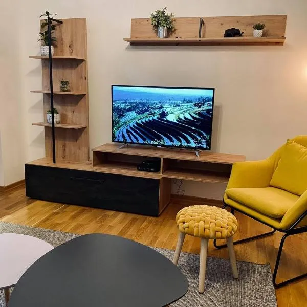 NEWTOWN APARTMENT, hotel a Nikšić