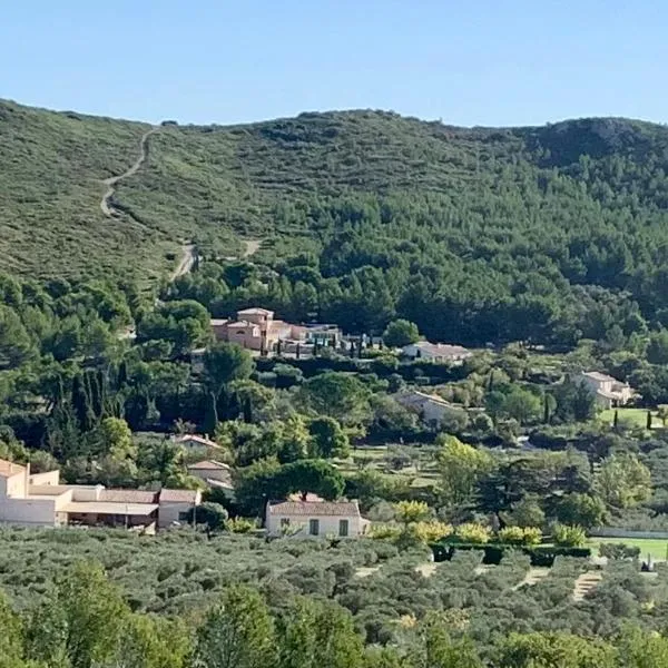 Lou Castellas, hotel a Eyguières