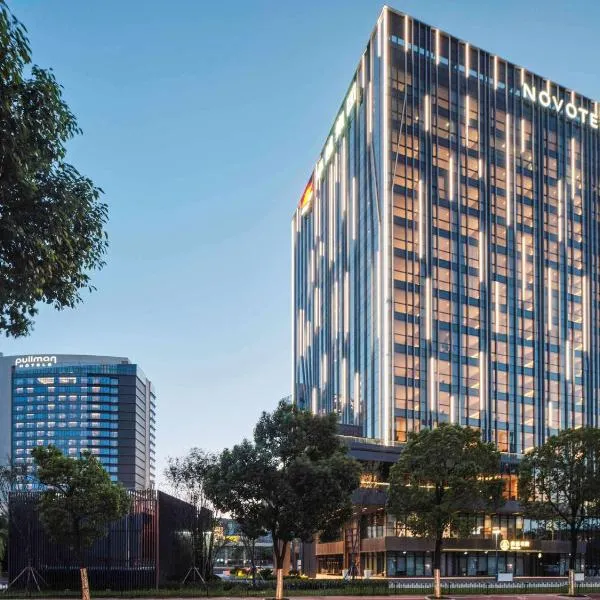 Novotel Shanghai Qingpu Excellence, hotel v Šanghaji