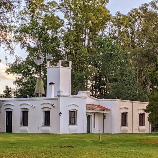 Estancia La Aurora, en Provincia de Buenos Aires, hotel in Azul