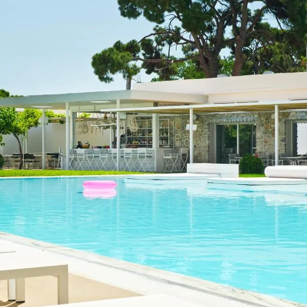 Marathon Beach Resort, hotel di Nea Makri