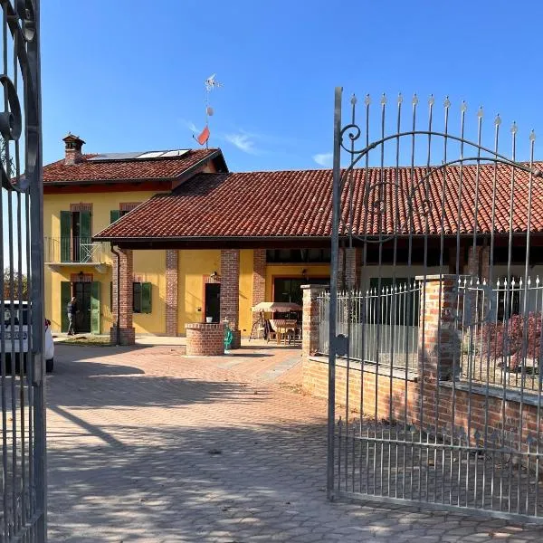 La Casa delle Favole, hotel em Fossano